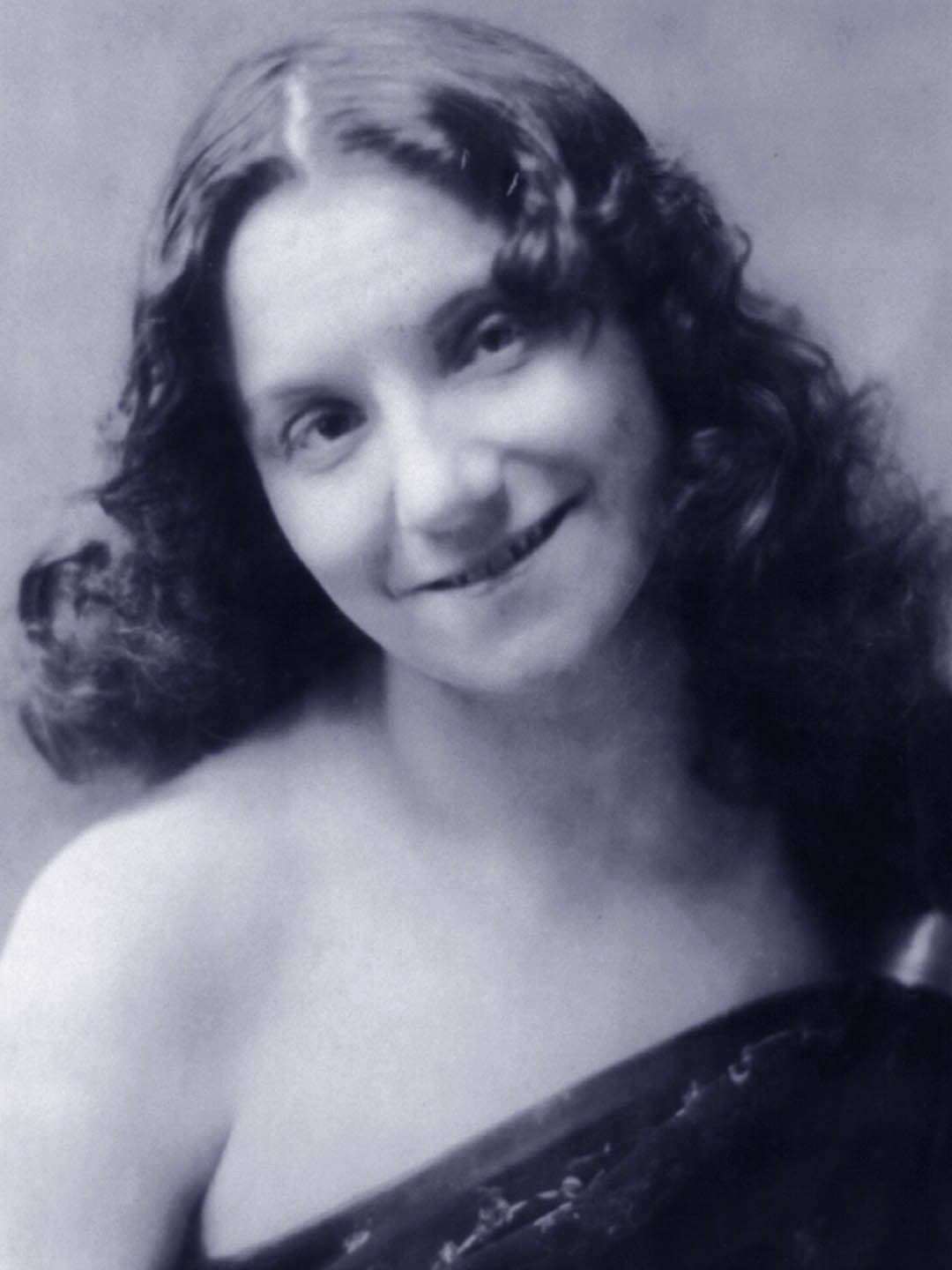 Yvette Guilbert Pictures - Rotten Tomatoes