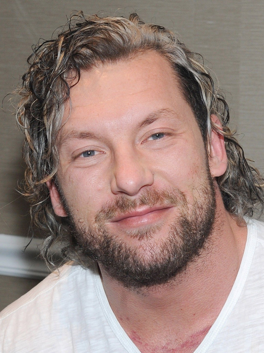 I genuinely hate trying to recreate Kenny Omega hair in WWE2K20! I feel  like I've nailed the face pretty well, but the hair is a disaster. Any help  is welcome form more