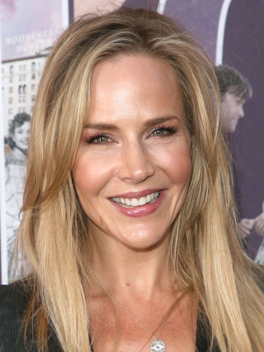 Julie Benz Pictures Rotten Tomatoes