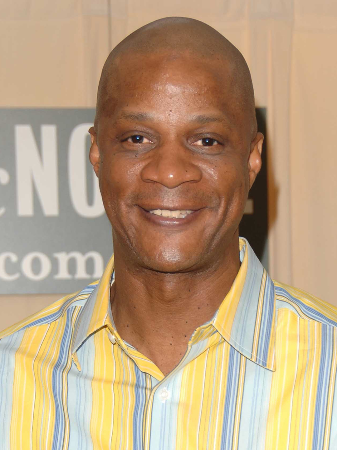 Darryl Strawberry Opens Queens Restaurant - The New York Times