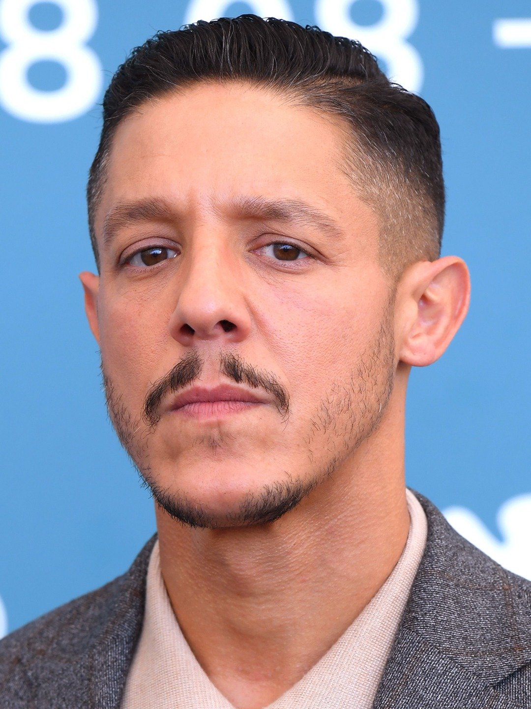 theo rossi height