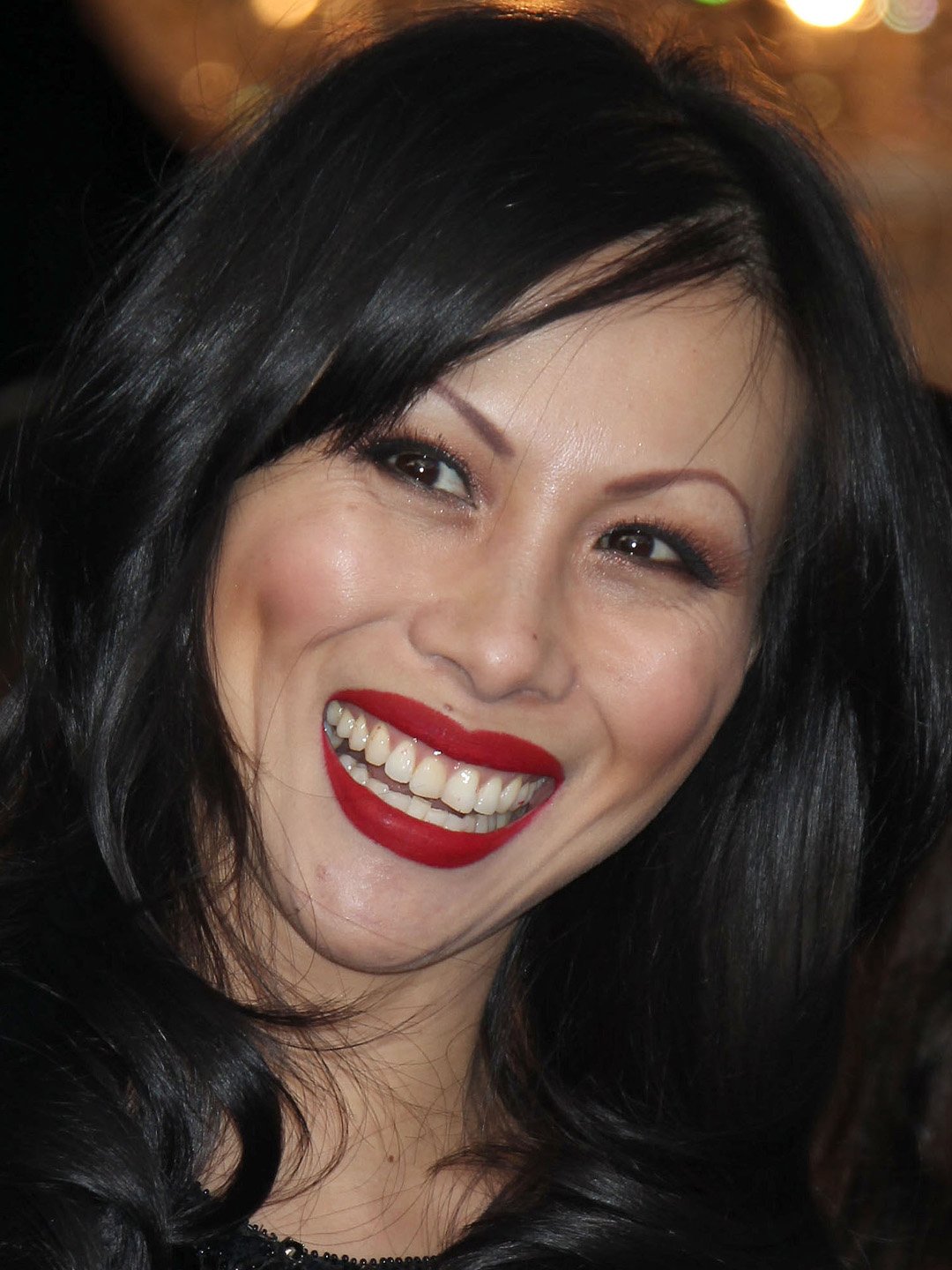 Etty Lau Farrell Pictures - Rotten Tomatoes