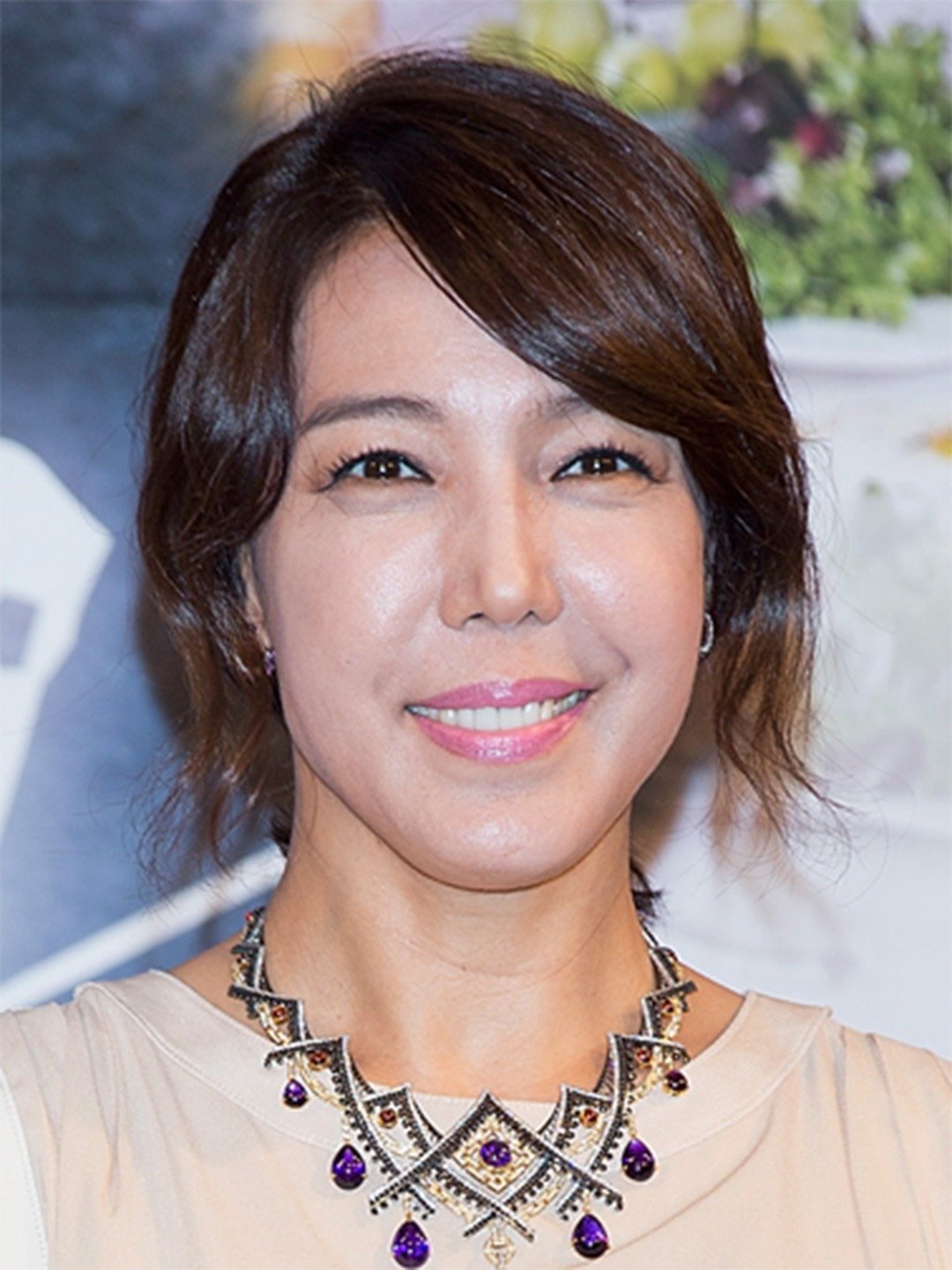 Jeon Soo-kyung Pictures - Rotten Tomatoes