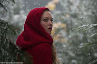 La Chica de la Capa Roja