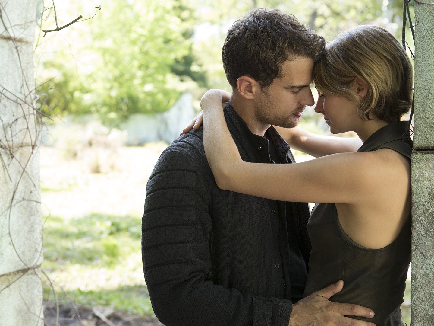 watch the divergent series insurgent full movie online free