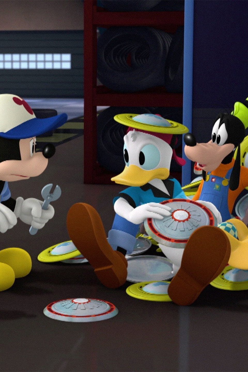 Meet The Beagles , Mickey Mouse Roadster Racers S02E15 Meet the Beagles ...