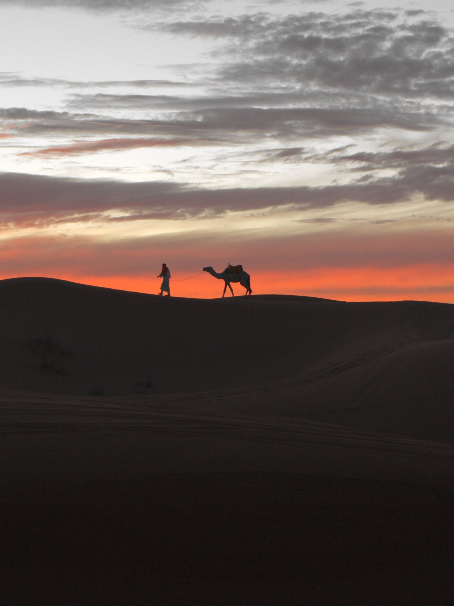 morocco-desert-sunrise-pictures-rotten-tomatoes