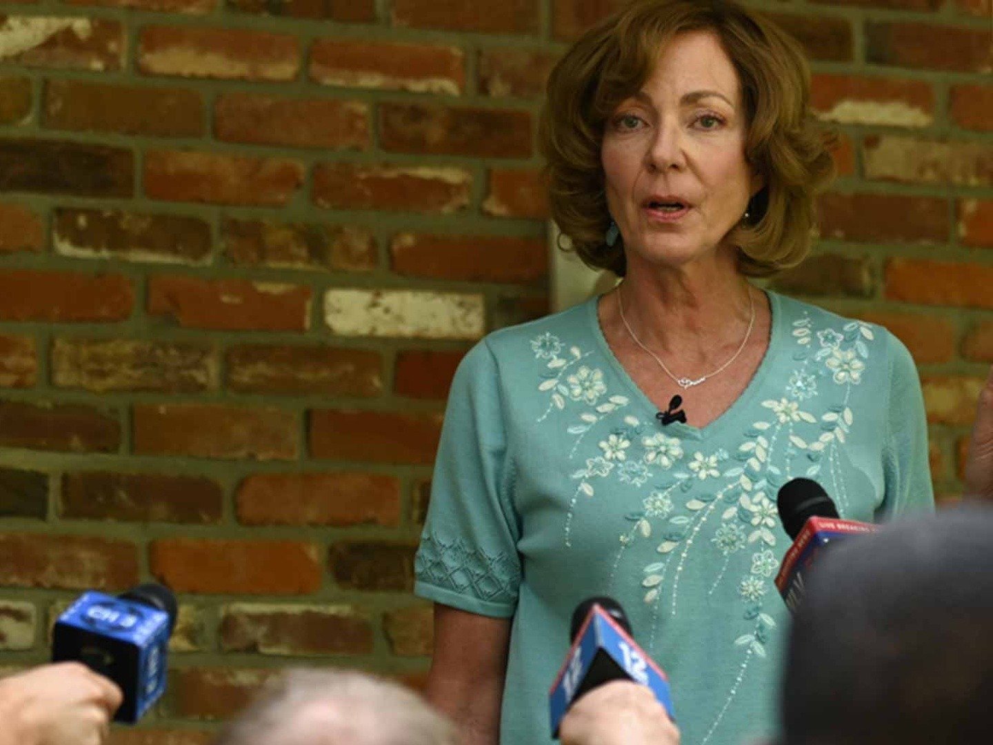 Breaking News in Yuba County Movie Clip You Afraid Trailers