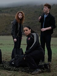 Near Guard Far Guard Pictures Rotten Tomatoes