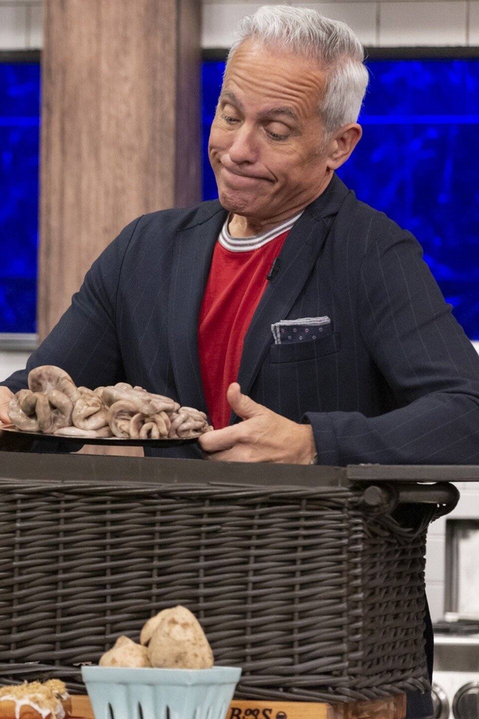 Buzzworthy Bizarre Baskets Pictures Rotten Tomatoes