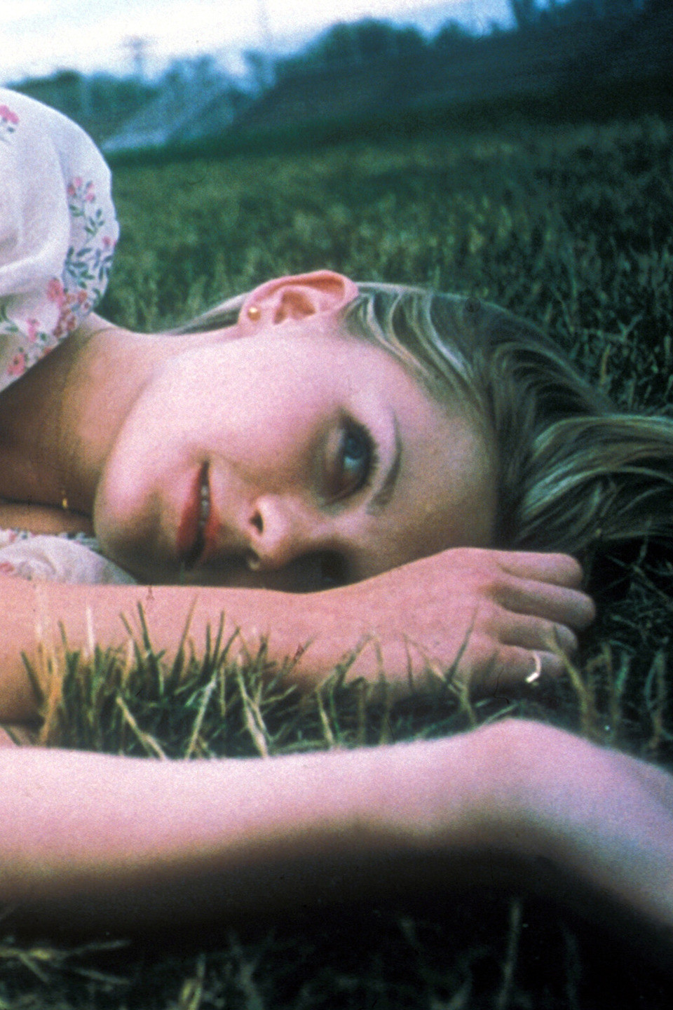 The Virgin Suicides Trailer Trailers Videos Rotten Tomatoes