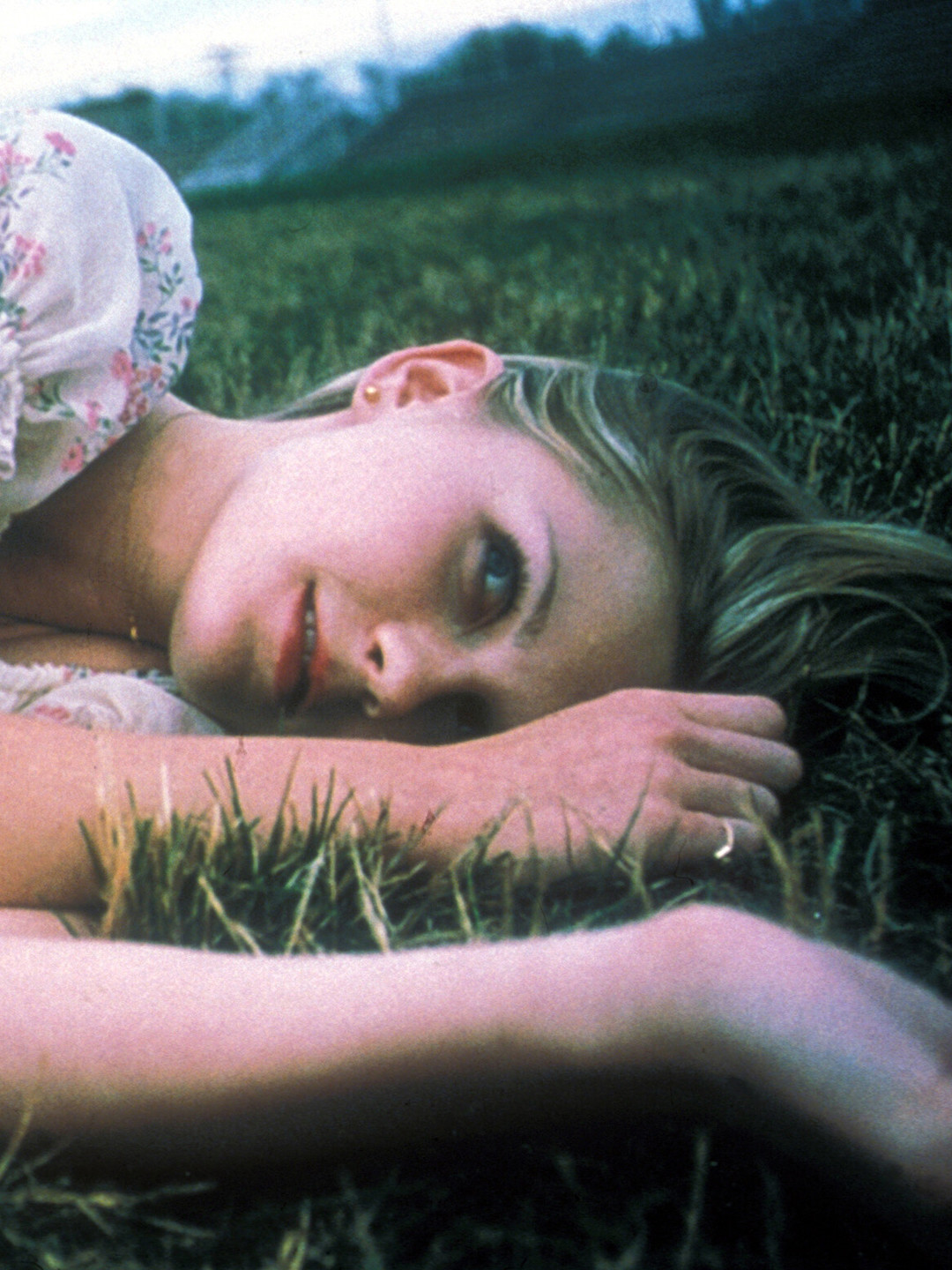 The Virgin Suicides Trailer 1 Trailers And Videos Rotten Tomatoes