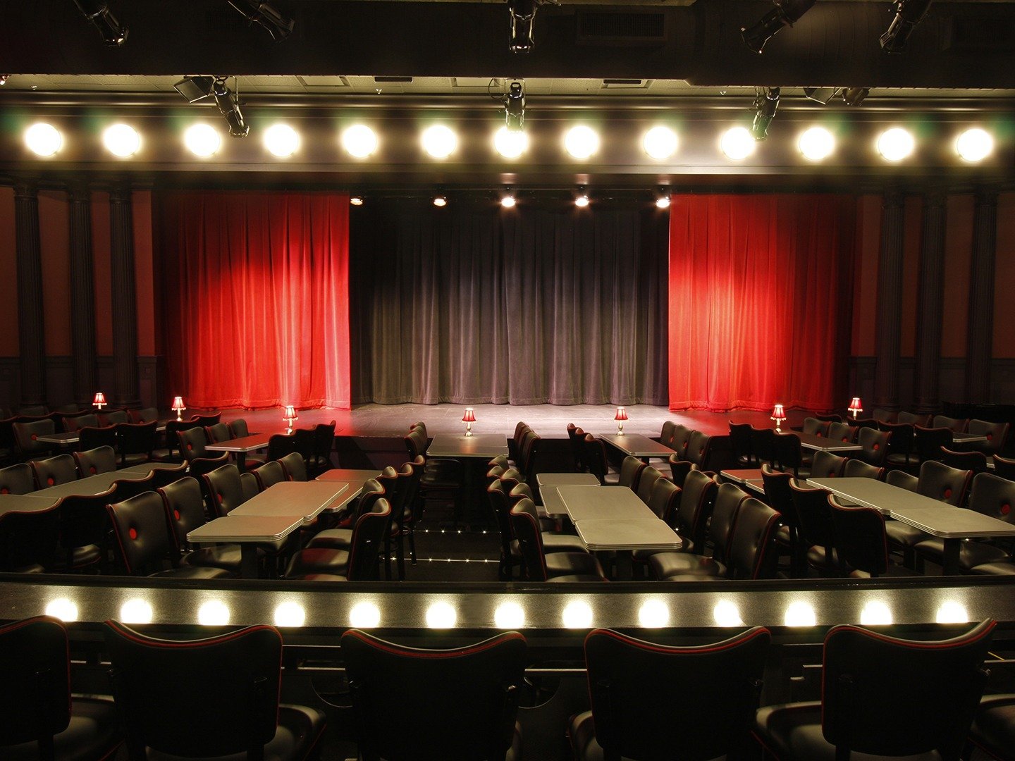 Red Light Comedy Live From Amsterdam Rotten Tomatoes