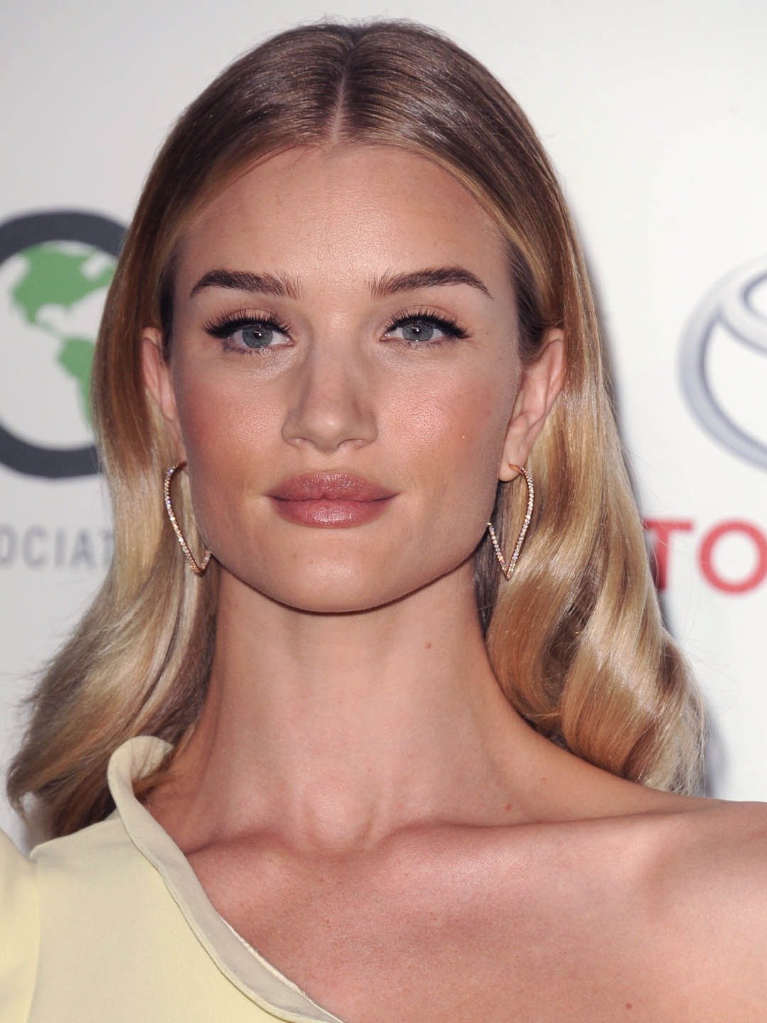 Rosie HuntingtonWhiteley Fandango South Africa